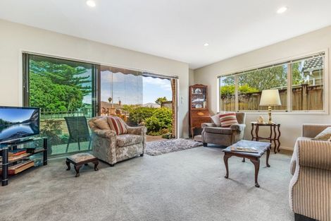 Photo of property in 2b Bledisloe Court, Pukekohe, 2120