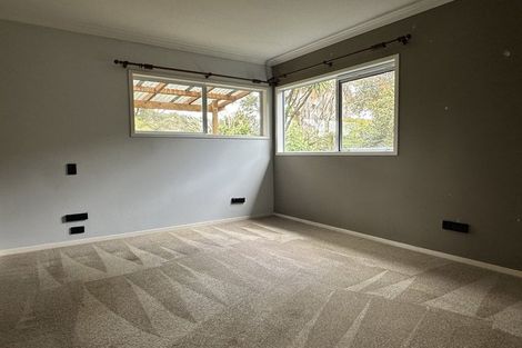 Photo of property in 16 Tracey Terrace, Te Atatu South, Auckland, 0602