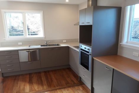 Photo of property in 33 Bourne Crescent, Papanui, Christchurch, 8053