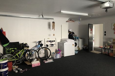 Photo of property in 10 Cate Road, Rototuna, Hamilton, 3210