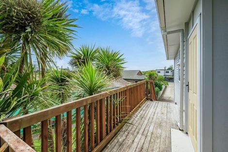 Photo of property in 4 Eatwell Avenue, Paraparaumu Beach, Paraparaumu, 5032