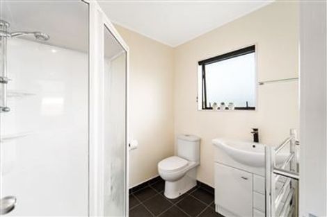 Photo of property in 43 Redwing Street, Browns Bay, Auckland, 0630