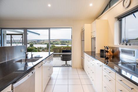 Photo of property in 28 Nore Street, Waihola, Milton, 9073