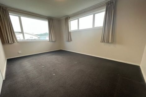 Photo of property in 12 Ponderosa Grove, Maoribank, Upper Hutt, 5018