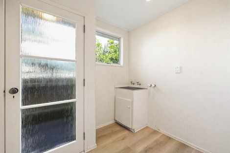 Photo of property in 9 Dianne Louise Drive, Half Moon Bay, Auckland, 2012