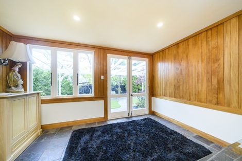 Photo of property in 16 Manapouri Crescent, Hokowhitu, Palmerston North, 4410
