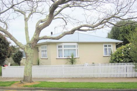 Photo of property in 145 Weraroa Road, Levin, 5510