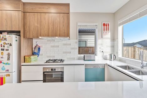 Photo of property in 27 Lusitano Drive, Karaka, Papakura, 2113