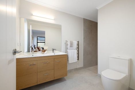 Photo of property in 4 Sapida Close, Papamoa Beach, Papamoa, 3118