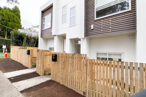 Photo of property in 1/10 Tirimoana Road, Te Atatu South, Auckland, 0602