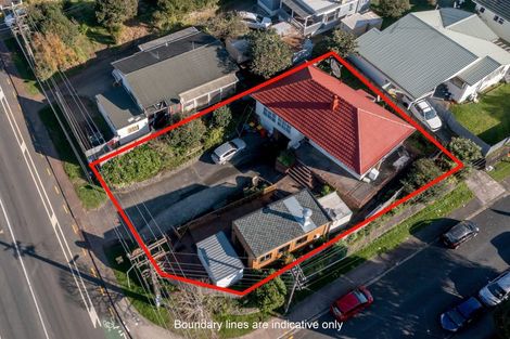 Photo of property in 1/174 Lake Road, Northcote, Auckland, 0627
