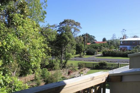 Photo of property in 152 Howard Road, Orere Point, Papakura, 2585