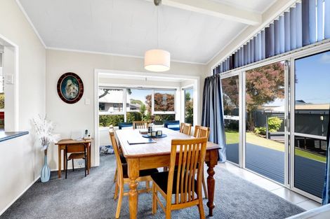 Photo of property in 15 Leon Place, Waitara, 4320
