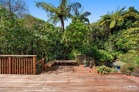 Photo of property in 18 Harbour View Road, Harbour View, Lower Hutt, 5010