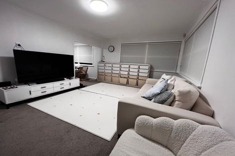 Photo of property in 71 Monarch Avenue, Hillcrest, Auckland, 0627