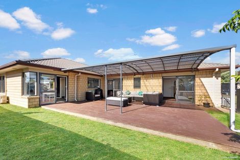 Photo of property in 36 Turnberry Drive, Wattle Downs, Auckland, 2103