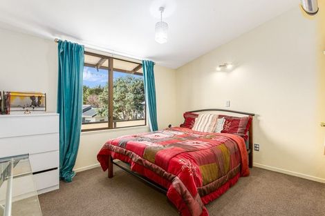 Photo of property in 16 Karaka Grove, Raumati Beach, Paraparaumu, 5032