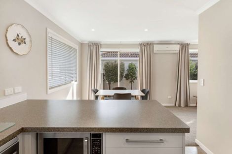 Photo of property in 24a Rata Street, Roslyn, Palmerston North, 4414