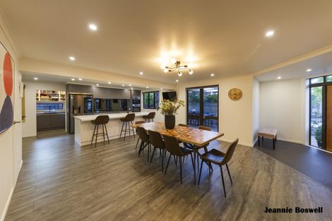 Photo of property in 2 Huata Place, West End, Palmerston North, 4412