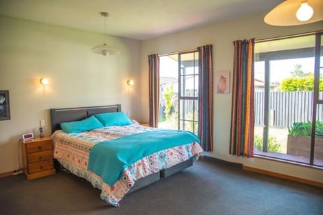 Photo of property in 10 Saint Lukes Street, Woolston, Christchurch, 8062