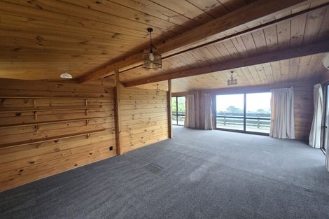 Photo of property in 10 Mervyn Place, Plimmerton, Porirua, 5026