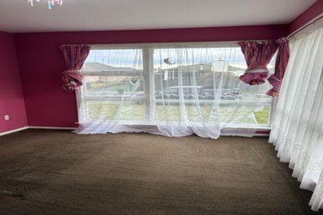 Photo of property in 13 Oriana Crescent, Hornby, Christchurch, 8042