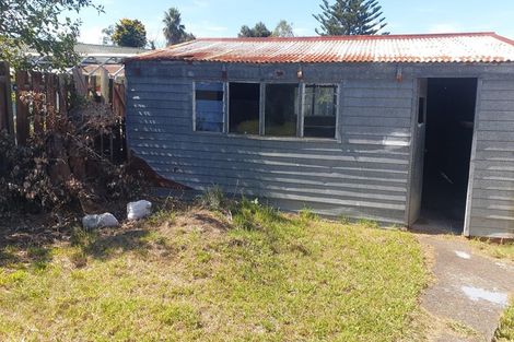 Photo of property in 308 Roscommon Road, Clendon Park, Auckland, 2103