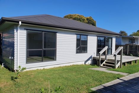 Photo of property in 32 Mervan Street, Mangere East, Auckland, 2024