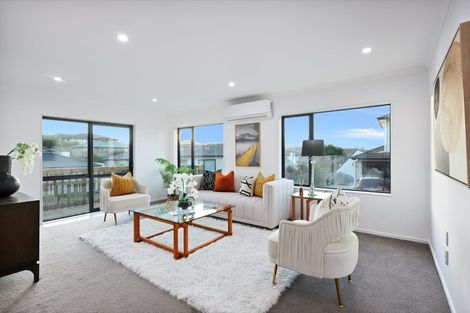 Photo of property in 37c Simpson Road, Ranui, Auckland, 0612