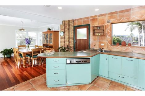 Photo of property in 8 Youngs Road, Papakura, 2110