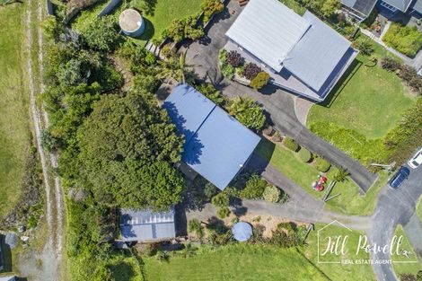 Photo of property in 36 Kilbraugh Street, Whakapirau, Maungaturoto, 0583