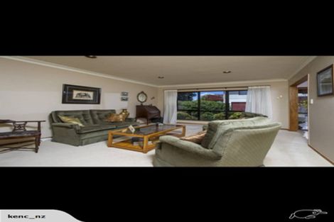 Photo of property in 2/7 Eban Avenue, Hillcrest, Auckland, 0627