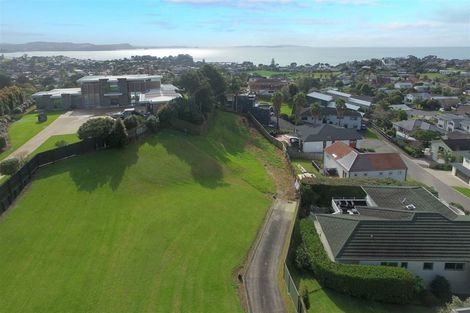 Photo of property in 180b Whangaparaoa Road, Red Beach, 0932