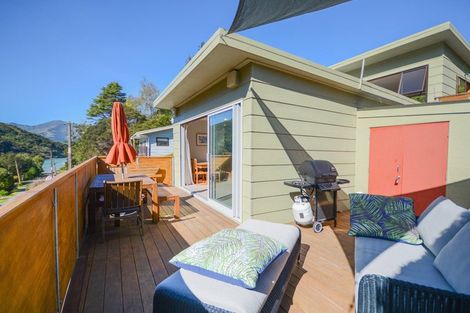 Photo of property in 52 Tikao Bay Road, Wainui, French Farm, 7582