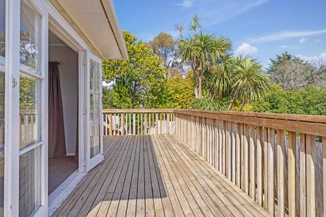 Photo of property in 16a Penfold Place, Henderson, Auckland, 0610