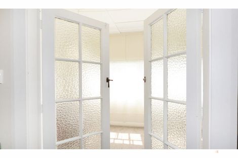 Photo of property in 17 Rhodes Street, Waimate, 7924