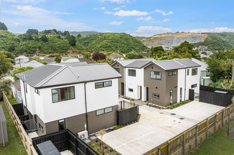 Photo of property in 22 Pearce Crescent, Taita, Lower Hutt, 5011