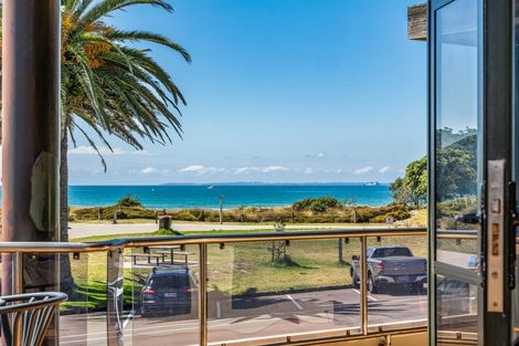Photo of property in 32 Marine Parade, Mount Maunganui, 3116