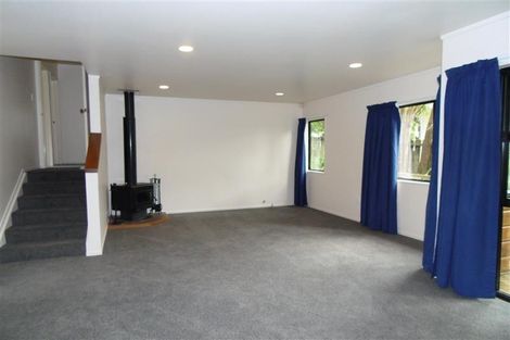 Photo of property in 2/32 Nigel Road, Browns Bay, Auckland, 0630