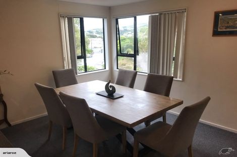 Photo of property in 18 Melrose Road, Island Bay, Wellington, 6023