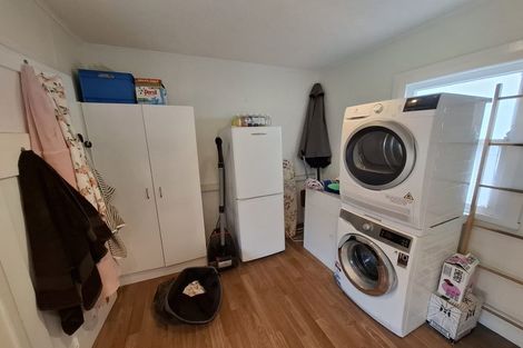 Photo of property in 50 Wallace Place, Westown, New Plymouth, 4310