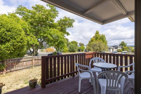 Photo of property in 12 Epping Place, Richmond Heights, Taupo, 3330