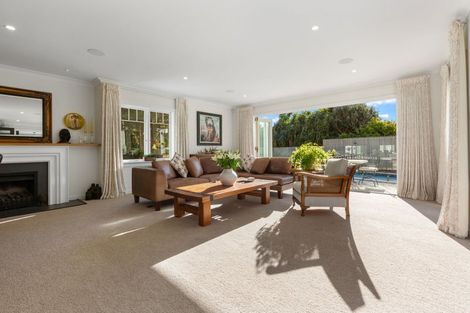 Photo of property in 24 Walter Road, Lowry Bay, Lower Hutt, 5013