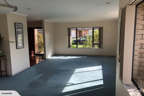 Photo of property in 15 Belcoo Crescent, East Tamaki, Auckland, 2013