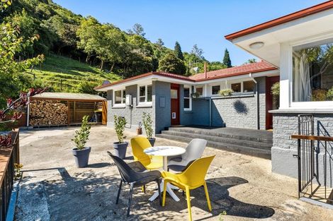 Photo of property in 34 Manuka Street, Ravensbourne, Dunedin, 9022