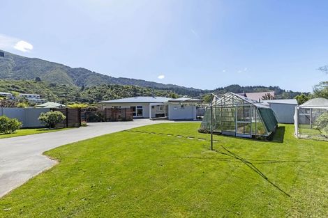 Photo of property in 36 Kent Street, Picton, 7220
