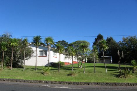 Photo of property in 2 Konini Road, Titirangi, Auckland, 0604