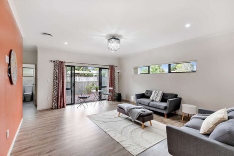 Photo of property in 7a Woodvale Road, Glen Eden, Auckland, 0602