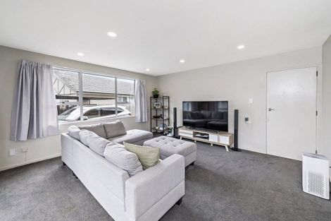 Photo of property in 2/3 Korora Street, Bromley, Christchurch, 8062