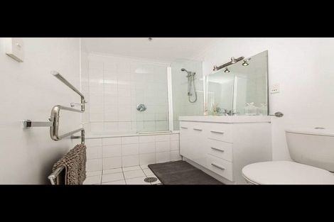 Photo of property in Avoka Apartments, 1a/31 Day Street, Auckland Central, Auckland, 1010